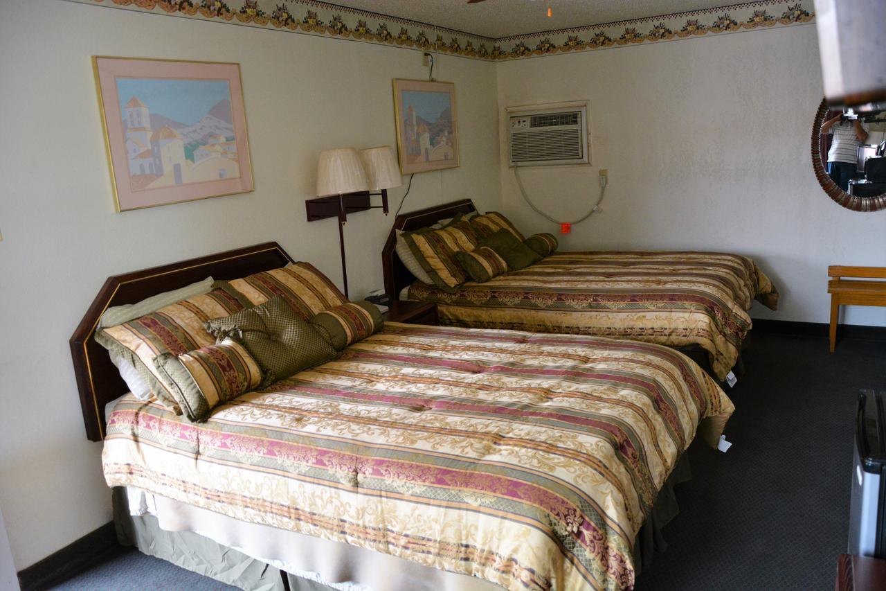 Budget Inn Of Brownfield 외부 사진